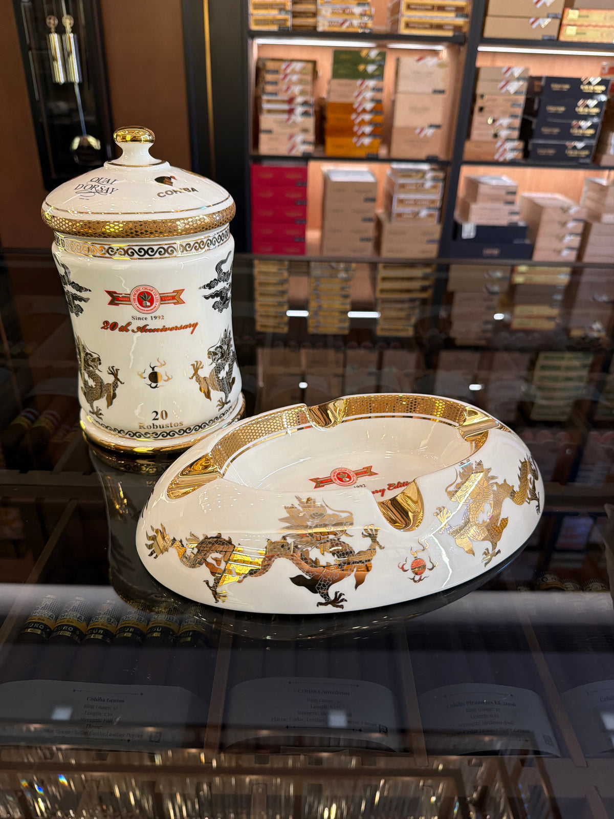 PACIFIC CIGAR 20th Anniversary Robustos 20s and Ashtray Set