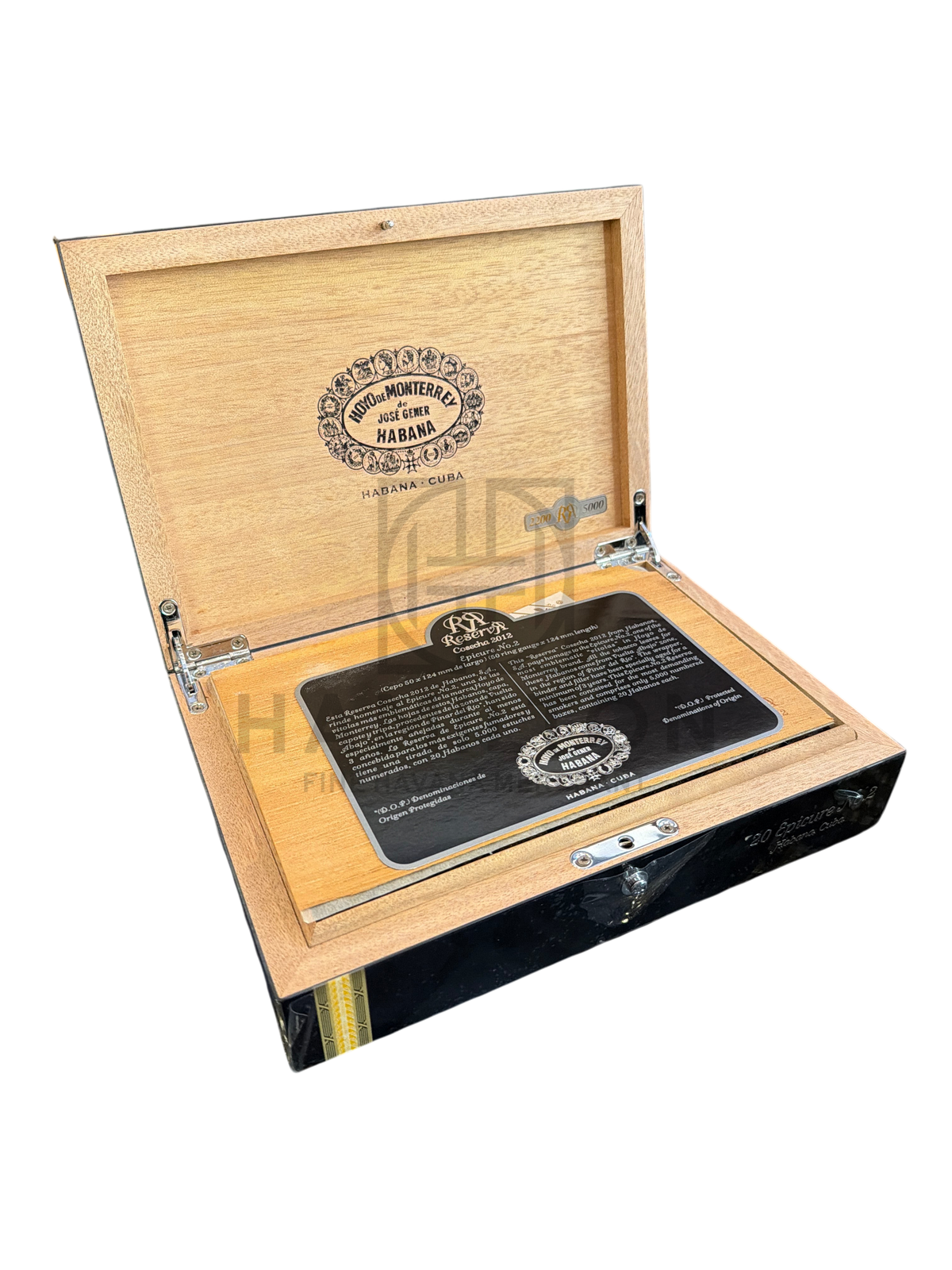 HAMILTON Hoyo de Monterrey Epicure No.2 Reserva Cosecha 2012 cigar box with open lid and descriptive metal plaque