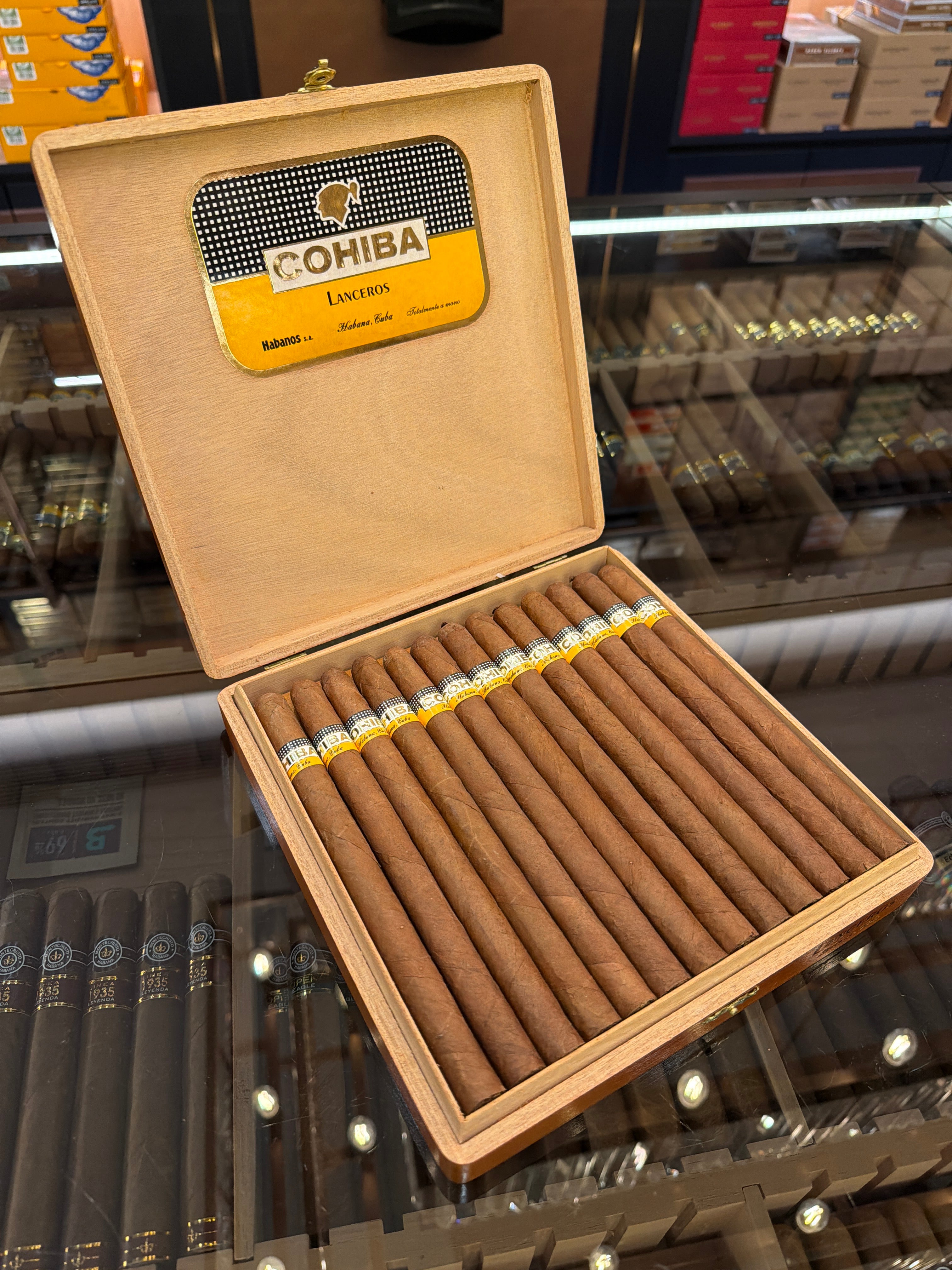 COHIBA Lanceros 25s ~ 2010
