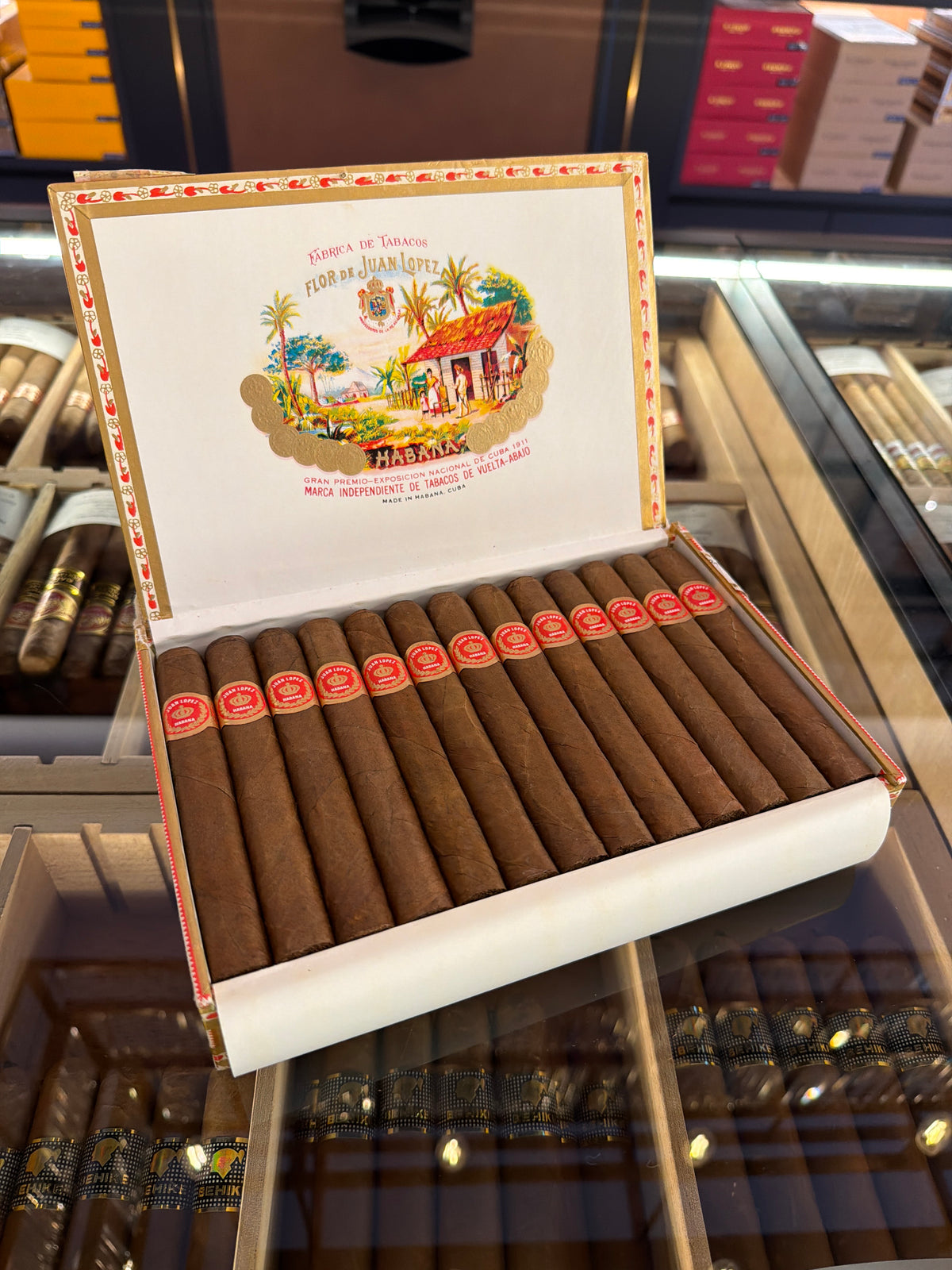 JUAN LOPEZ 25s Petit Coronas ~ 2014