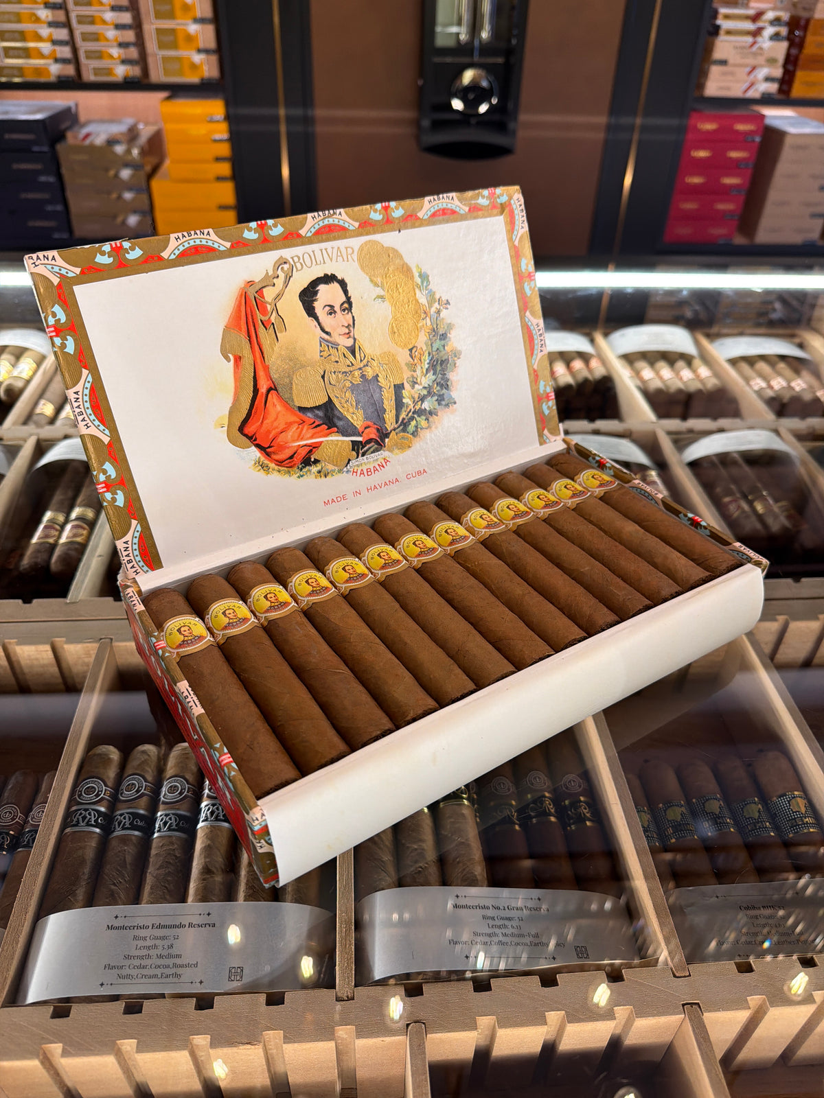 BOLIVAR Royal Coronas 25s ~ 2018