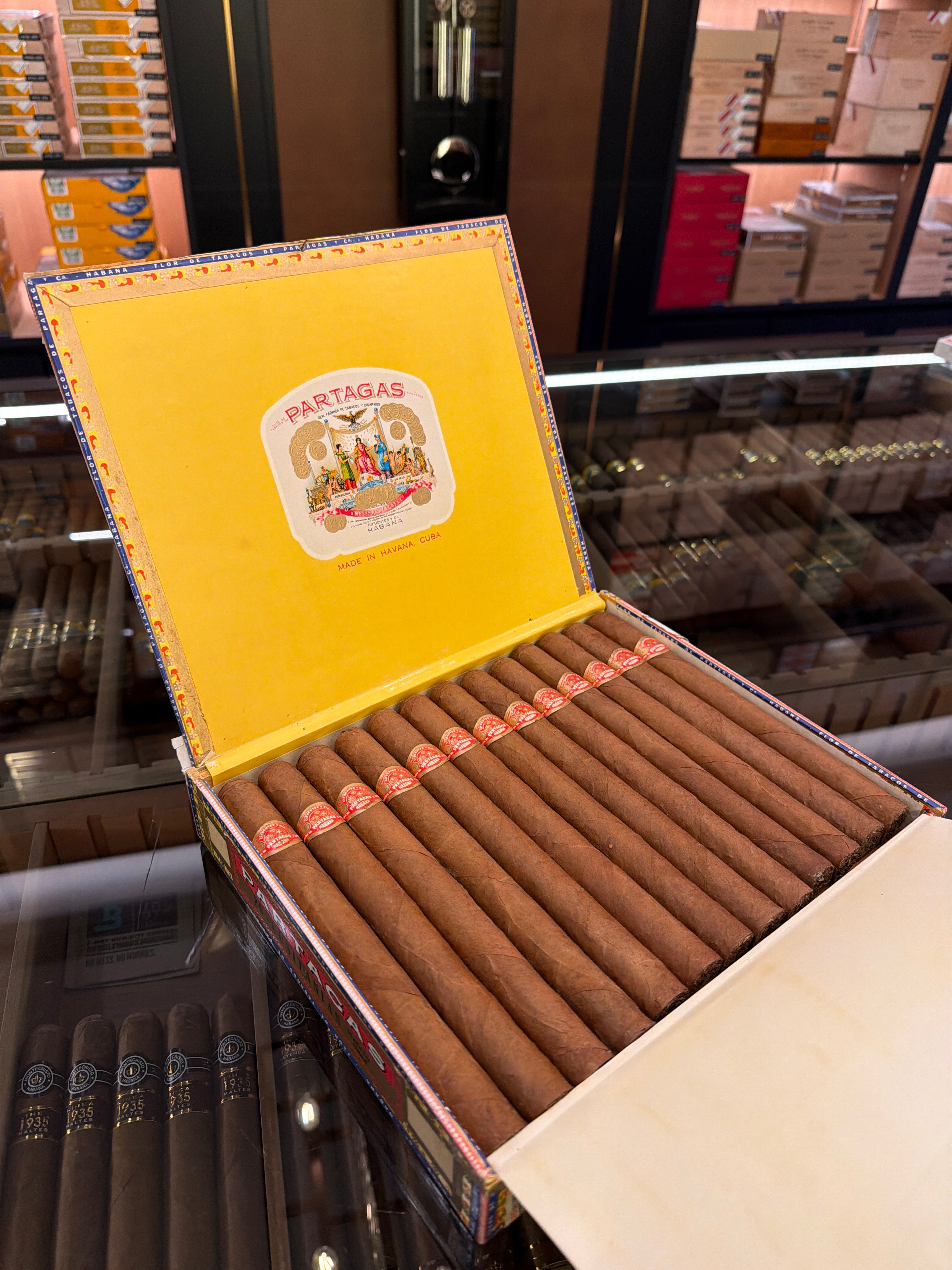 PARTAGAS Lusitanias 25s ~ 2003