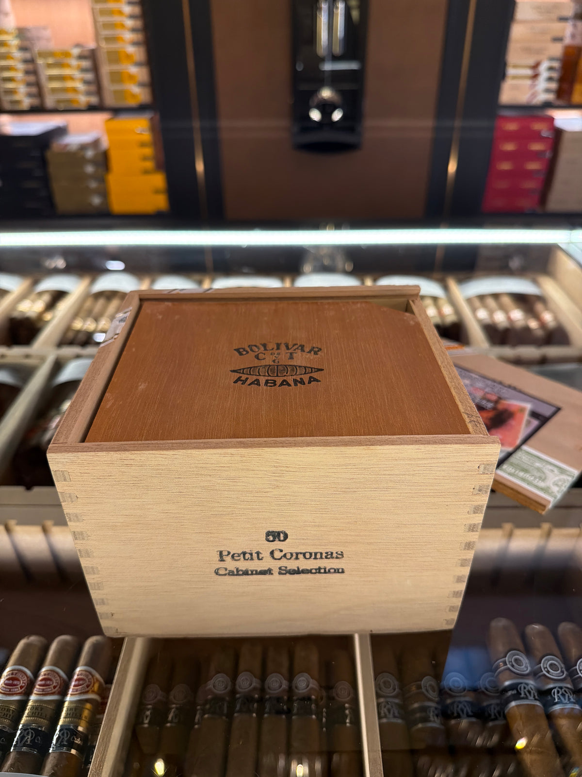BOLIVAR 50s Petit Coronas ~ 2011